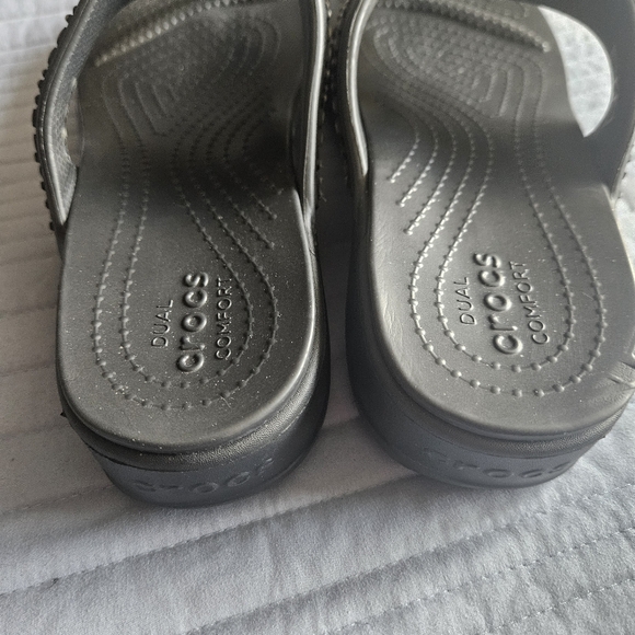 Crocs Sandals Flip Flops Dual Embellished Womens Size 11 Black Bling - Picture 6 of 7